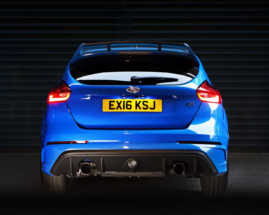  Ford Focus RS 2016 года  (UK) (фото 28 из 43)